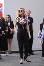 Cate Blanchett – Louis Vuitton Fashion Show in Paris 10/02/2023