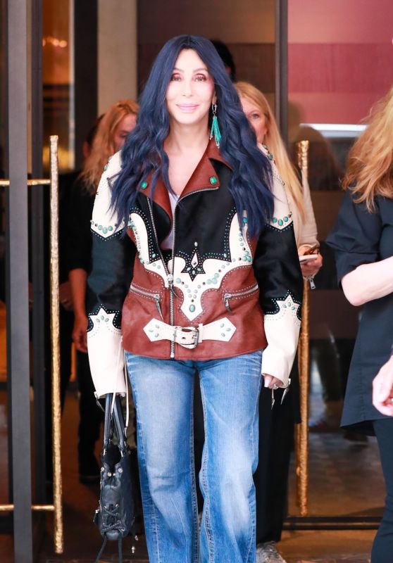 Cher - Out in Paris 10/03/2023