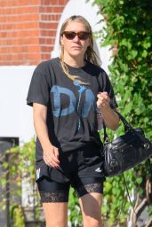 Chloe Sevigny in a Comfy Outfit in New York 10/04/2023