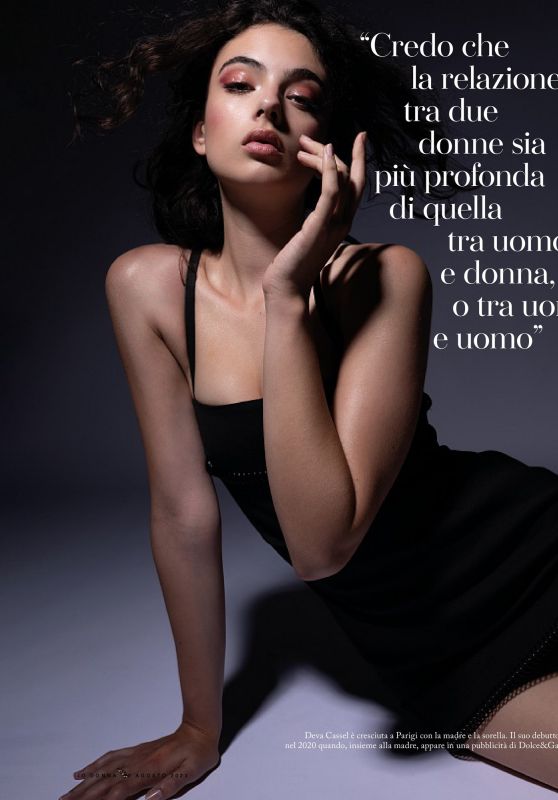 Deva Cassel - IO DONNA Italian Edition N.32 08/12/2023