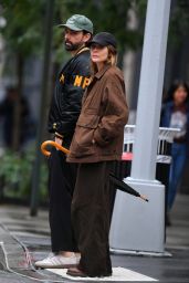 Elizabeth Olsen and Her Husband Robbie Arnett in New York 10/20/2023