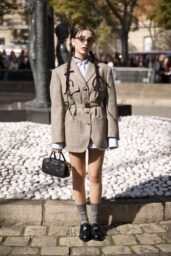 Emma Chamberlain – Louis Vuitton Fashion Show in Paris 10/05/2021