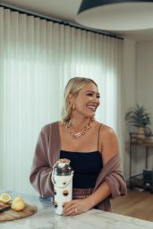 Hilary Duff - Hilary Duff x BruMate Astral Collection 2023