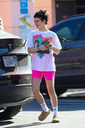 Isabella Rose Giannulli - Grocery Shopping at Trader Joe’s in LA 10/16/2023