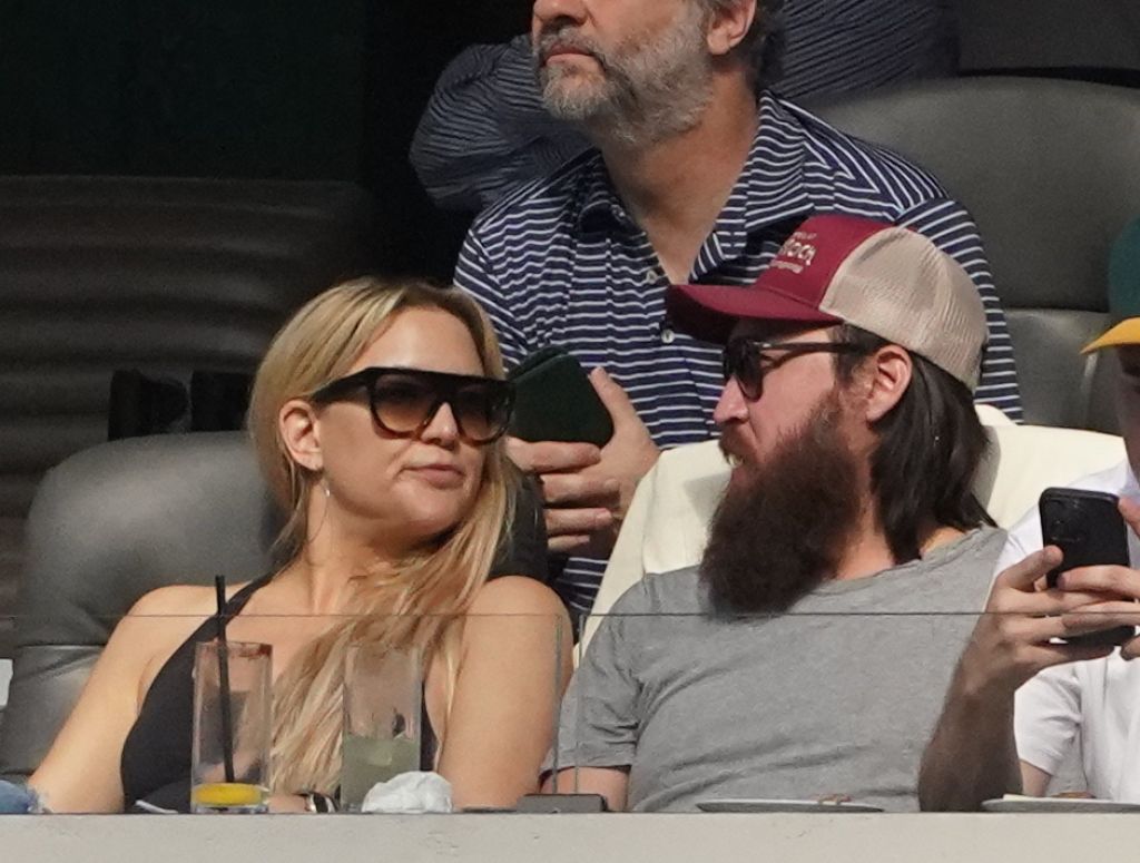 Kate Hudson and Danny Fujikawa Watch the Los Angeles Rams Vs the