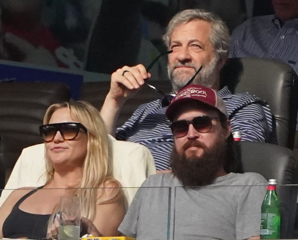 Kate Hudson and Danny Fujikawa Watch the Los Angeles Rams Vs the