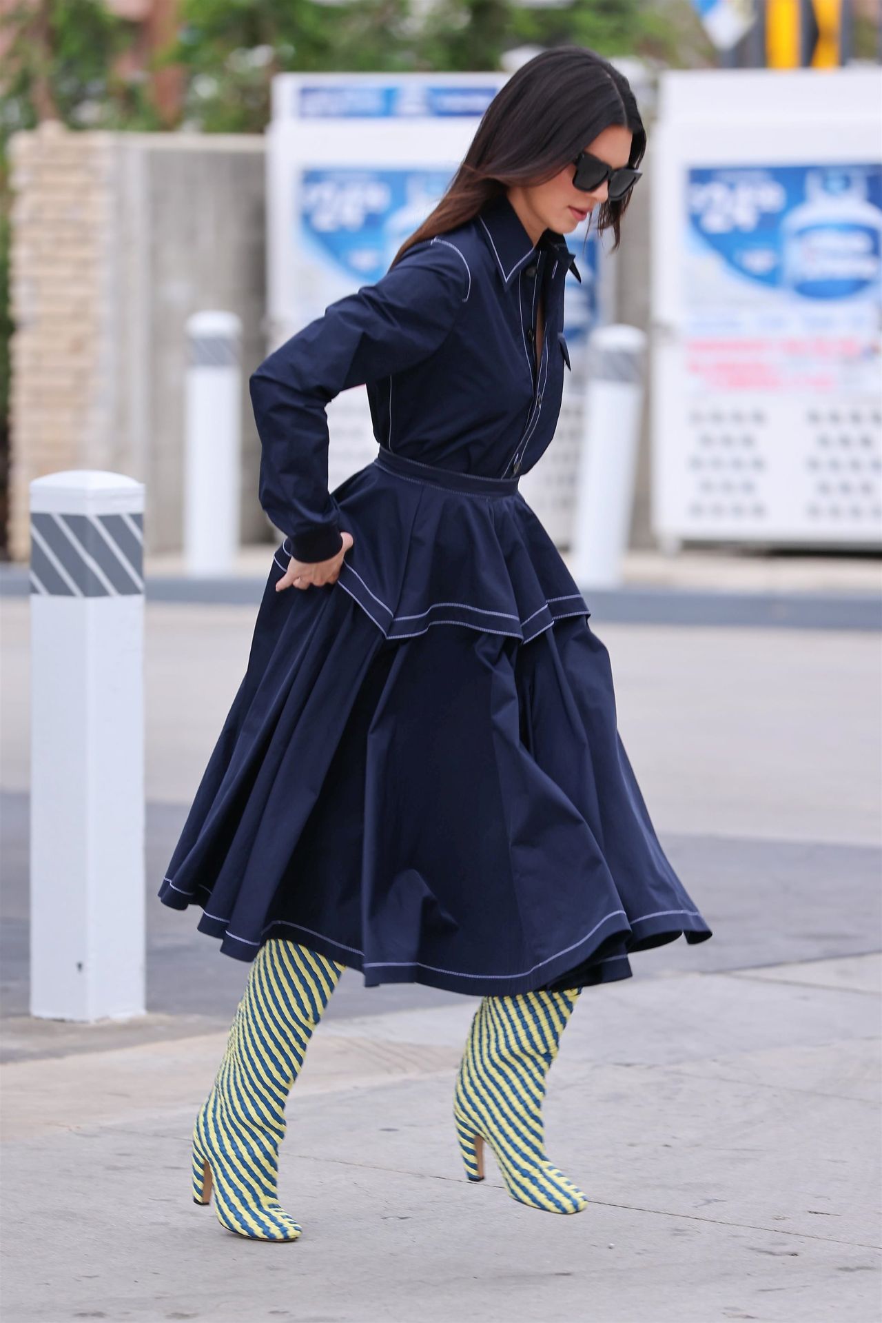 Kendall Jenner at a Gas Station in Calabasas 10/25/2023 • CelebMafia