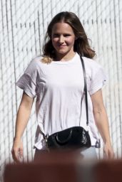 Kristen Bell in Casual Outfit in Los Angeles 10/08/2023