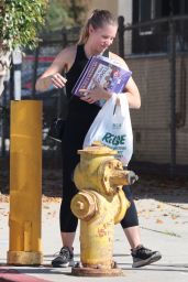 Kristen Bell - Out in Los Feliz 10/17/2023