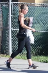 Kristen Bell - Out in Los Feliz 10/17/2023