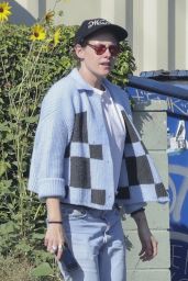 Kristen Stewart - Out in Los Feliz 10/02/2023