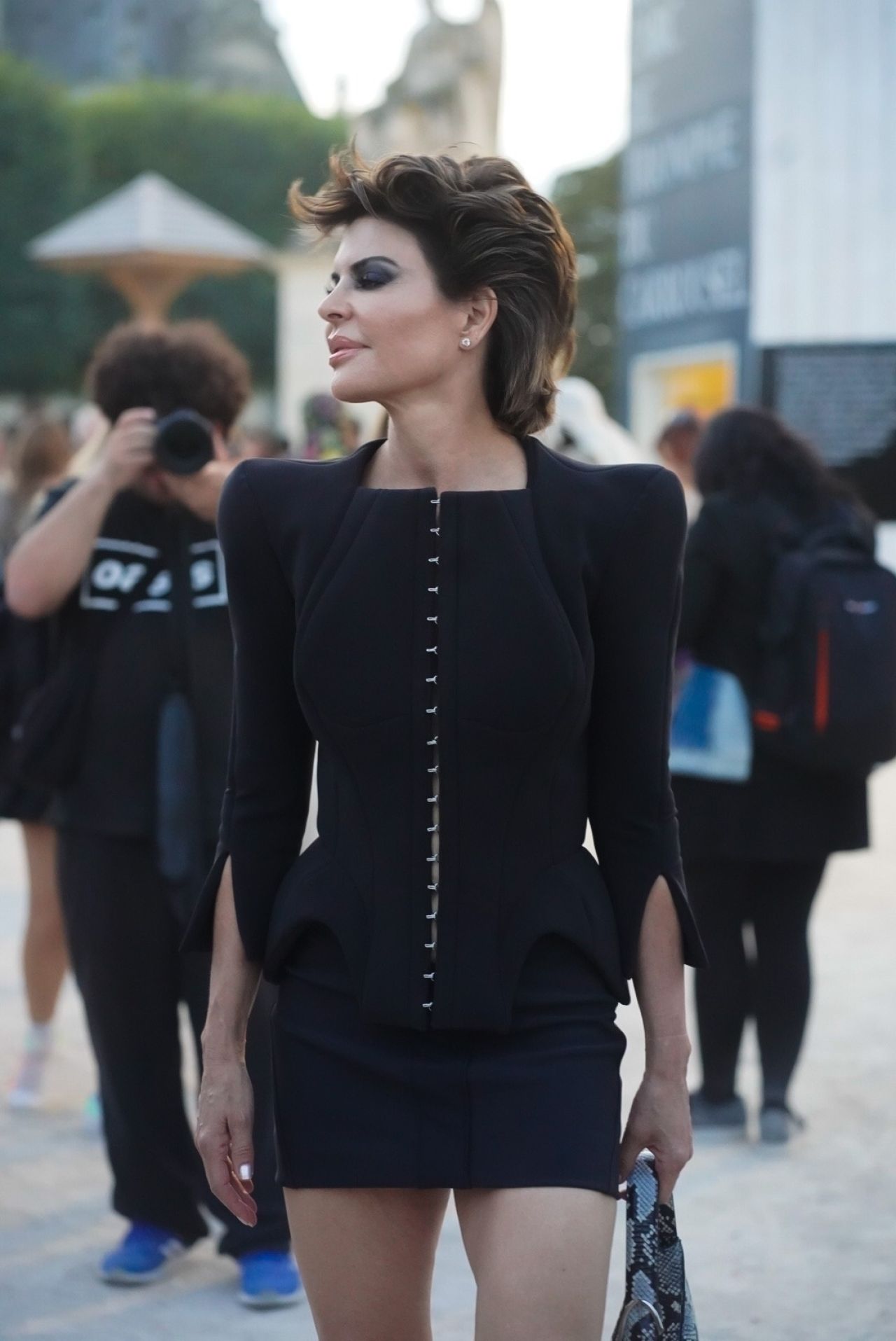 Lisa Rinna - Exits the Mugler Show in Paris 10/02/2023 • CelebMafia