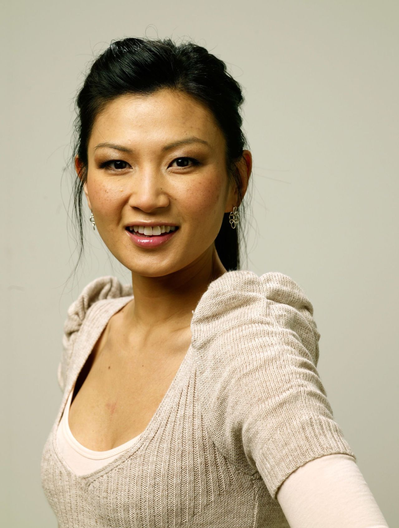 Michelle Krusiec - 2010 Sundance Film Festival Portraits • CelebMafia