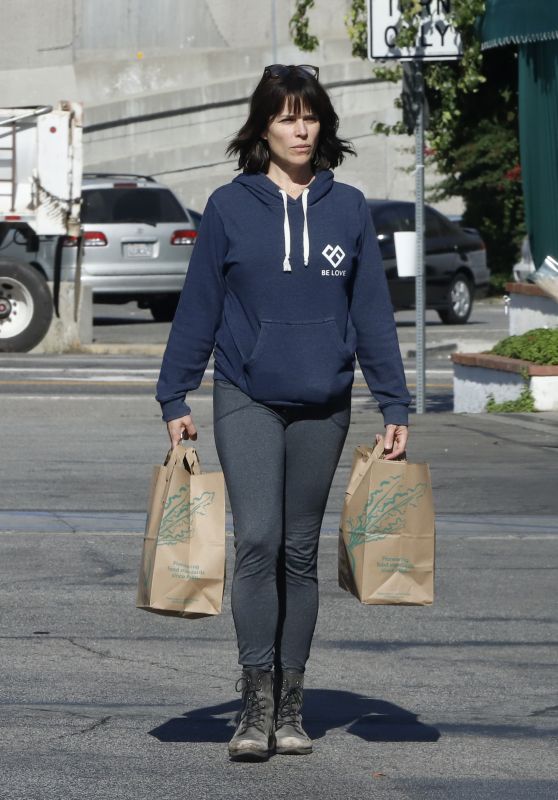 Neve Campbell - Shopping at Whole Foods in LA 10/12/2023