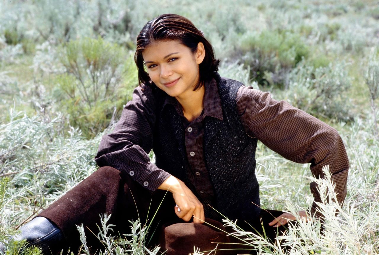 Nia Peeples - "Return To Lonesome Dove" 1993 • CelebMafia