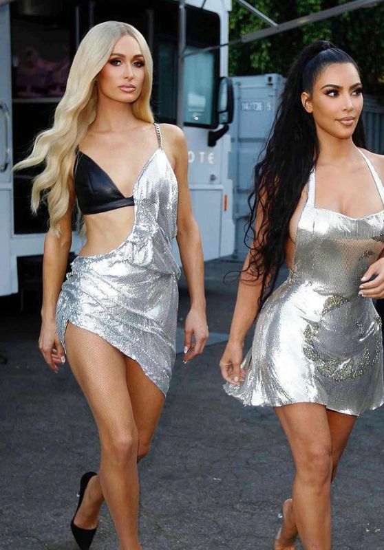  Paris Hilton and Kim Kardashian 10/22/2023