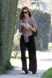 Rosie Huntington-Whiteley - Out in Los Angeles 10/19/2023