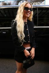 Sydney Sweeney - Arriving at the Miu Miu Fashion Show in Paris 10/03/2023