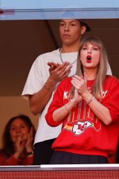Taylor Swift - Los Angeles Chargers vs. Kansas City Chiefs in Kansas City 10/22/2023