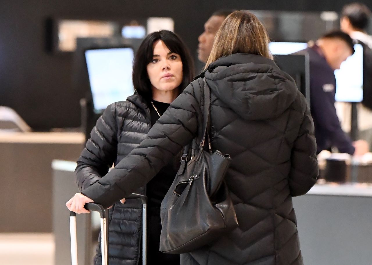 Vanessa Amorosi at Sydney Domestic Airport 10/22/2023 • CelebMafia