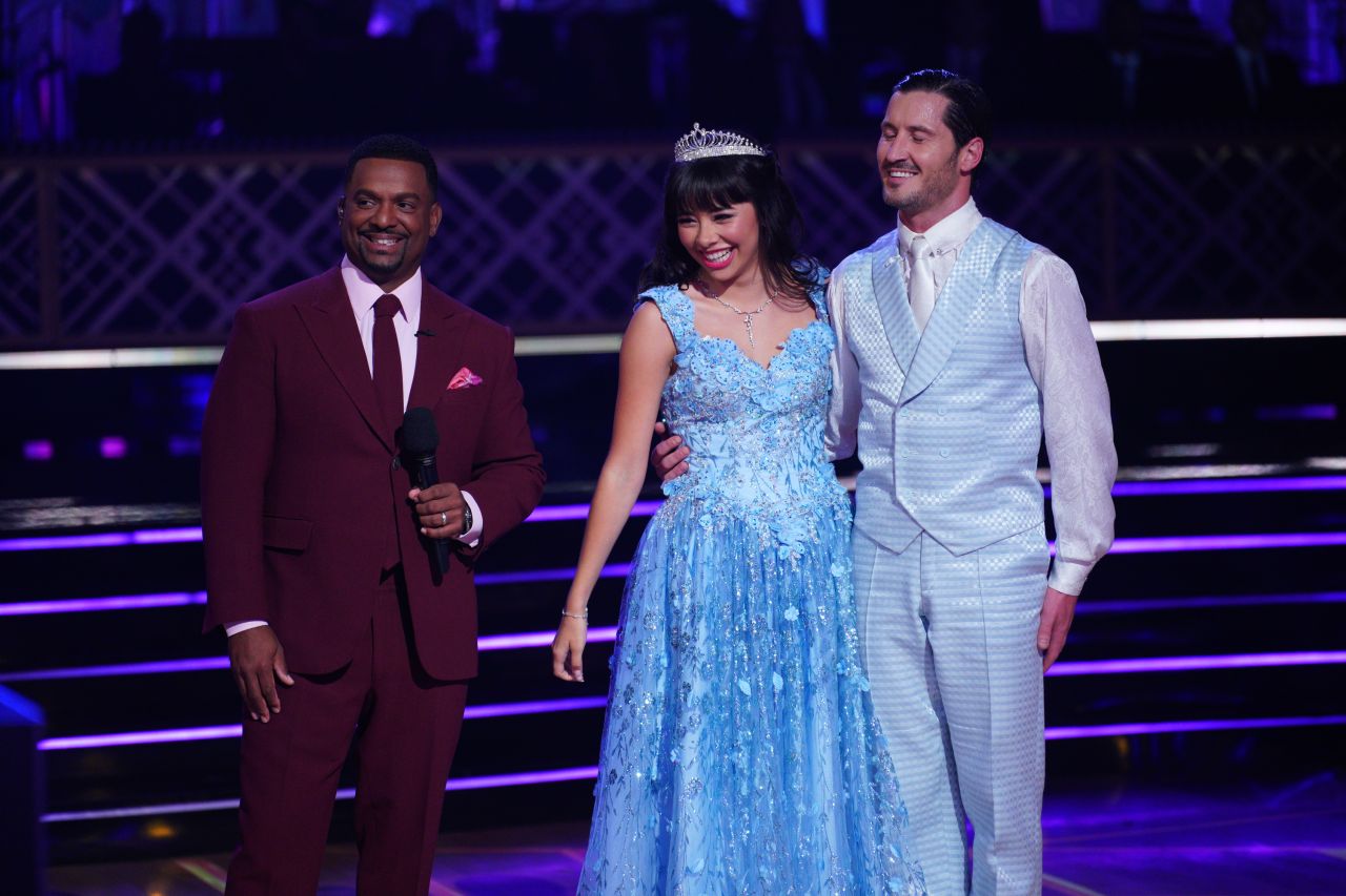 Xochitl Gomez - Performs on "Dancing with the Stars" S32E5 "Most