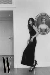 Yujin (IVE) - Photo Shoot for W Magazine Korea November 2023