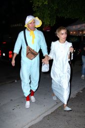 Zoë Kravitz - Arriving for a Halloween Party in Los Angeles 10/28/2023