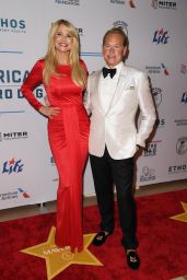 Christie Brinkley at The American Humane Hero Dog Awards in Palm Beach 11/10/2023