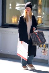 Elle Fanning - Shopping in Soho, NYC 11/03/2023