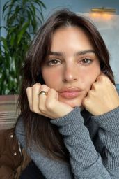 Emily Ratajkowski 11/22/2023