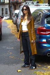 Emily Ratajkowski Street Style - New York 11/07/2023