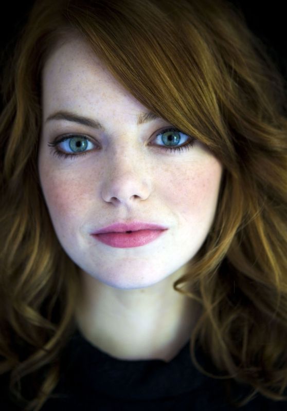 Emma Stone - Photo Shoot for Los Angeles Times 08/11/2011