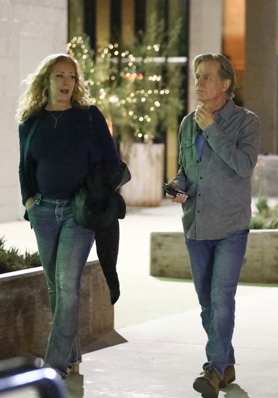 Felicity Huffman and William H. Macy - Out in Hollywood 11/18/2023