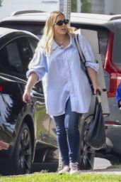 Hilary Duff - Out in Los Angeles 11/04/2023