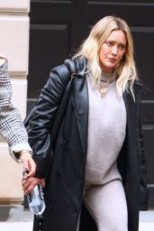Hilary Duff - Out in Tribeca 11/09/2023