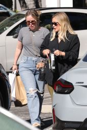 Hilary Duff - Shopping in Los Angeles 11/02/2023