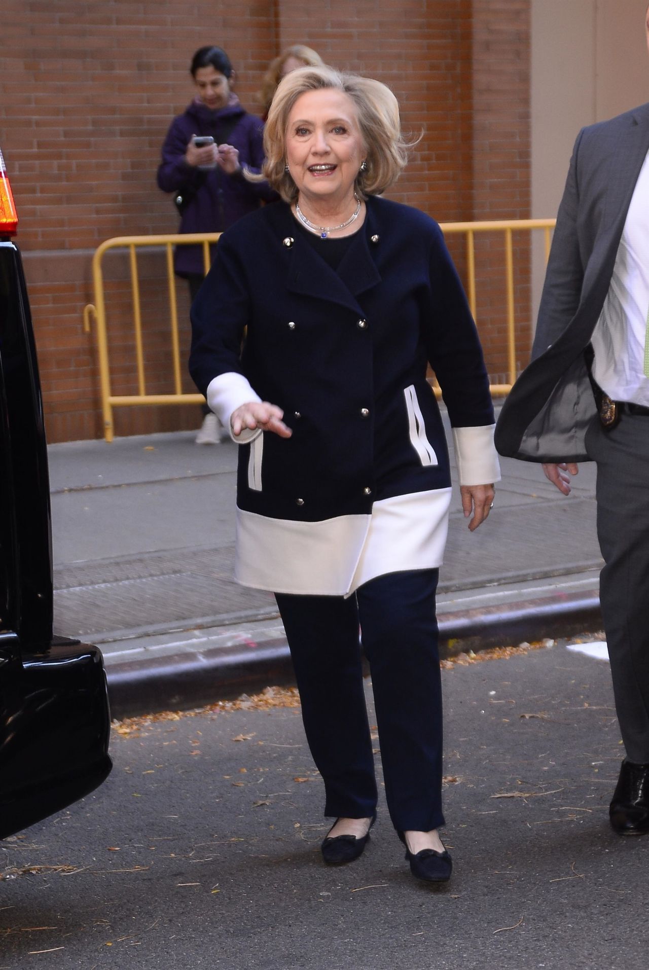 Hillary Clinton - Leaving the Studios of The View Show in NYC 08/11 ...