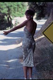 Jamie Lee Curtis - Photoshoot July 1983
