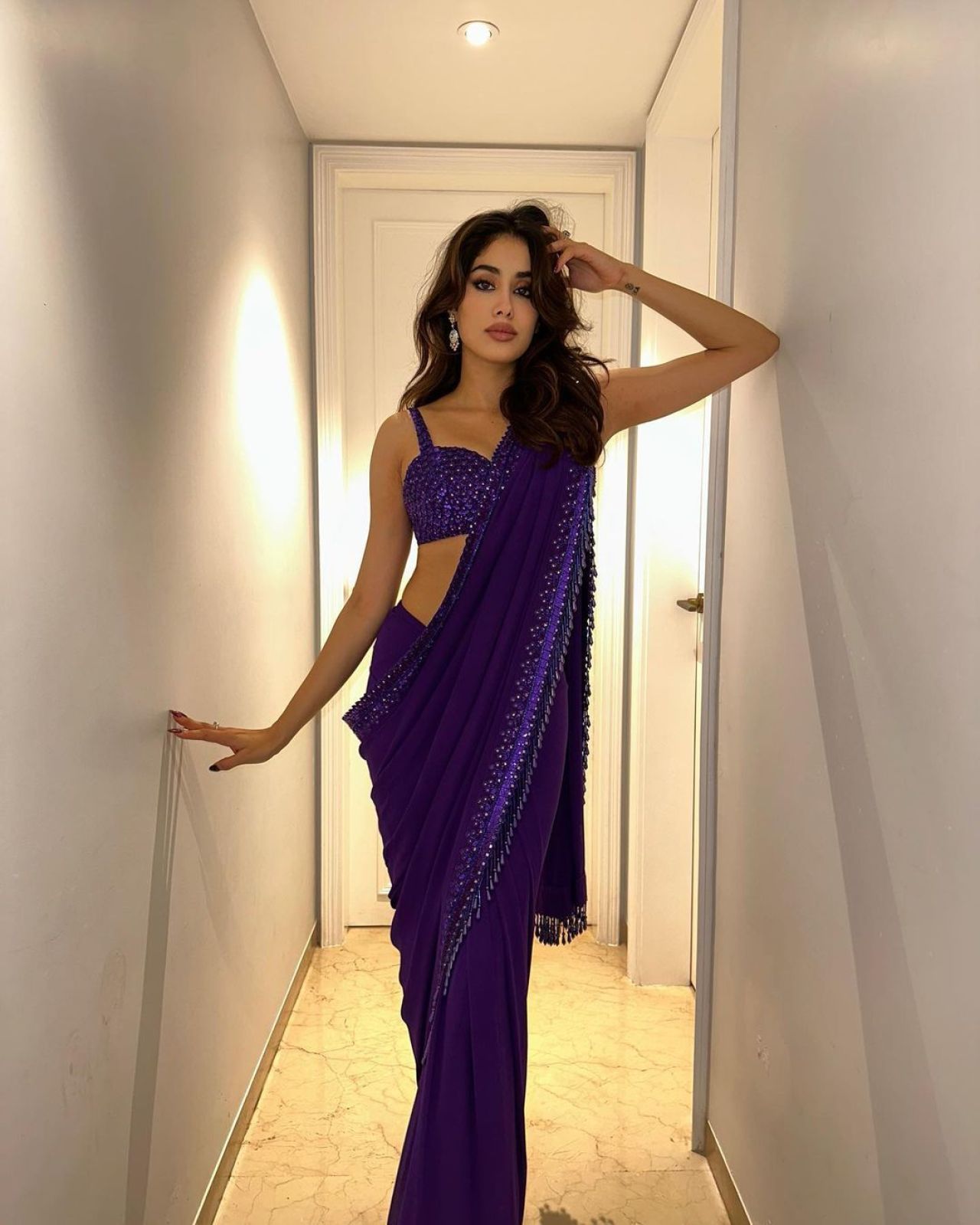 Janhvi Kapoor 11/11/2023 • CelebMafia