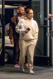 Jennifer Lopez - Leaving Rehearsal Studios in Los Angeles 11/08/2023