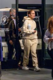 Jennifer Lopez - Leaving Rehearsal Studios in Los Angeles 11/08/2023