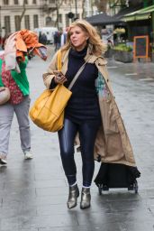 Kate Garraway Wearing Blue Leggings and Silver Shoes in London 11/09/2023