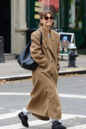 Katie Holmes in a Stylish Long Brown Coat - Manhattan 11/22/2023