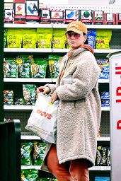 Katy Perry at CVS in Montecito 11/19/2023