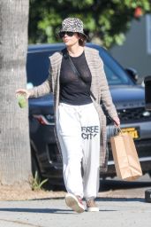 Lisa Rinna at Community Goods Cafe in Los Angeles 11/25/2023