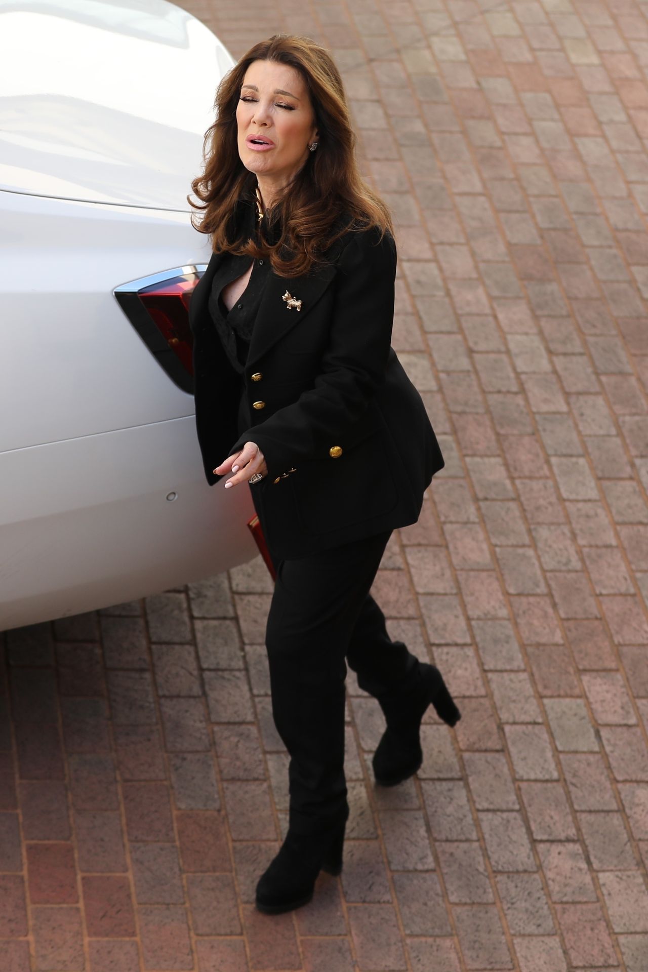 Lisa Vanderpump In A Black Blouse Shopping At Neiman Marcus In   Lisa Vanderpump In A Black Blouse Shopping At Neiman Marcus In Beverly Hills 11 14 2023 5 