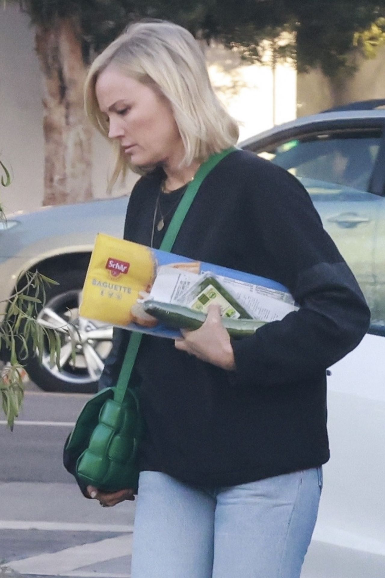 Malin Akerman - Grocery Shopping in the Los Feliz Neighborhood 11/25