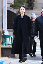 Margaret Qualley and Husband Jack Antonoff stroll in New York 11/20/2023