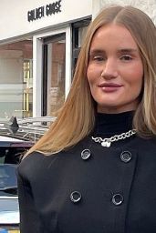 Rosie Huntington-Whiteley - Out in London 11/29/2023