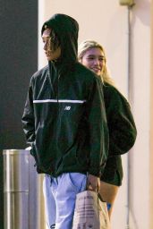 Sab Zada - Shopping at Erewhon Market in Calabasas 11/25/2023